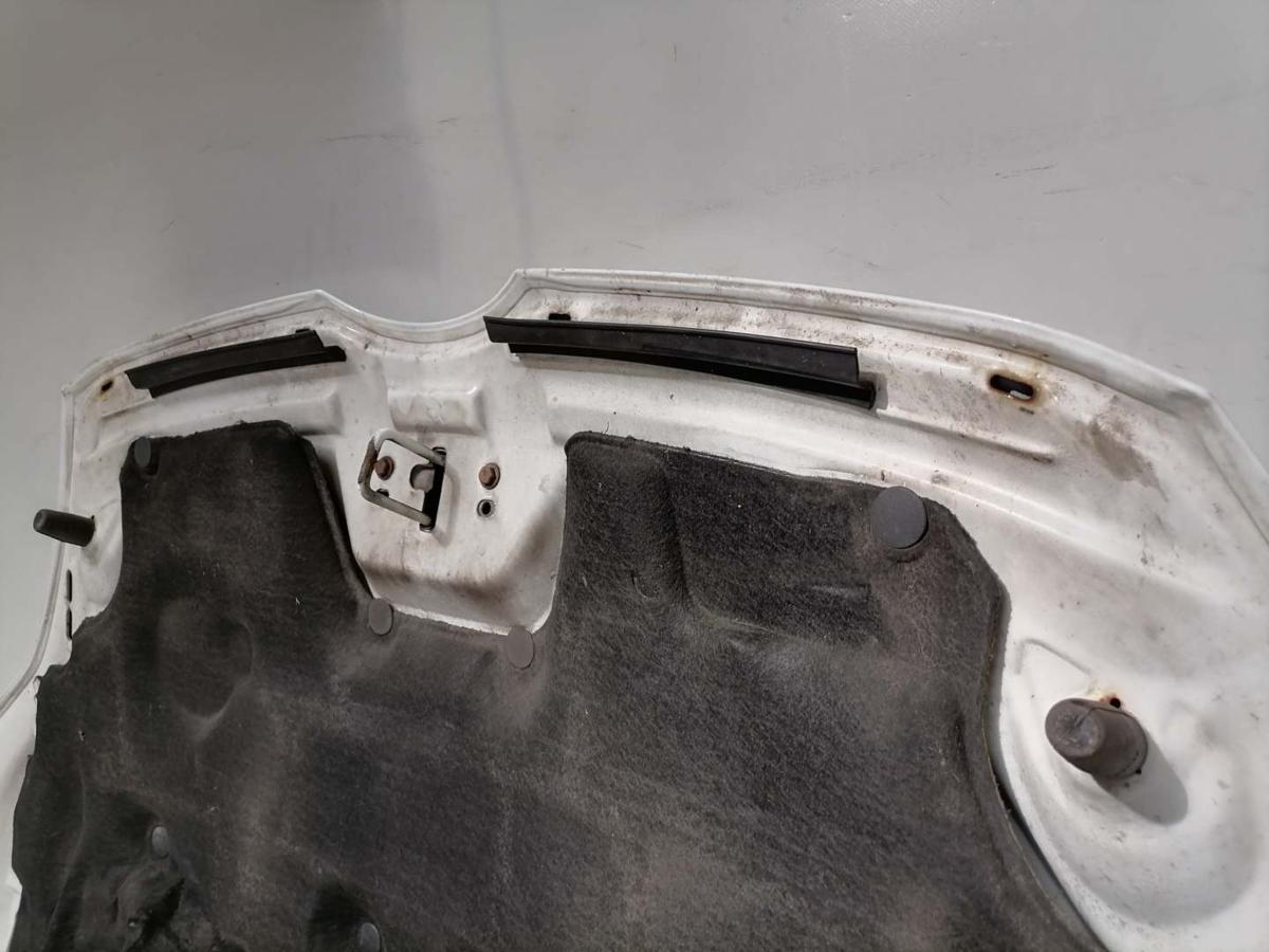Ford Fiesta 2AJ original Motorhaube Frost Wei&szlig; Bj.2011